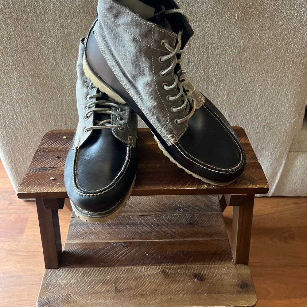 Men's Timberland Authentics Chukka Boot size 12 Black and Gray Casual Boots